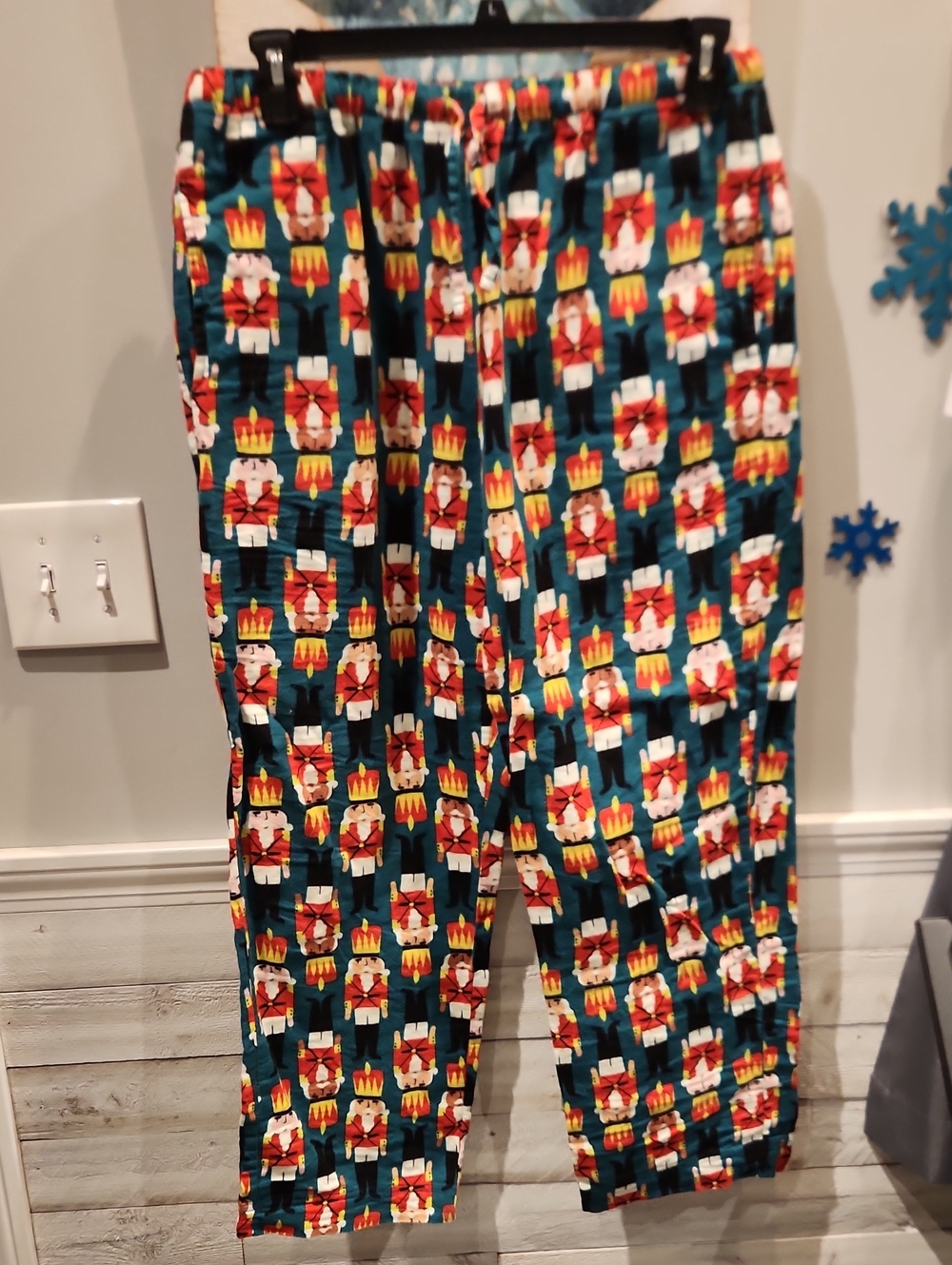 Hanna Andersson Nutcracker Print Pajama Pants - Teal & Red Sz M